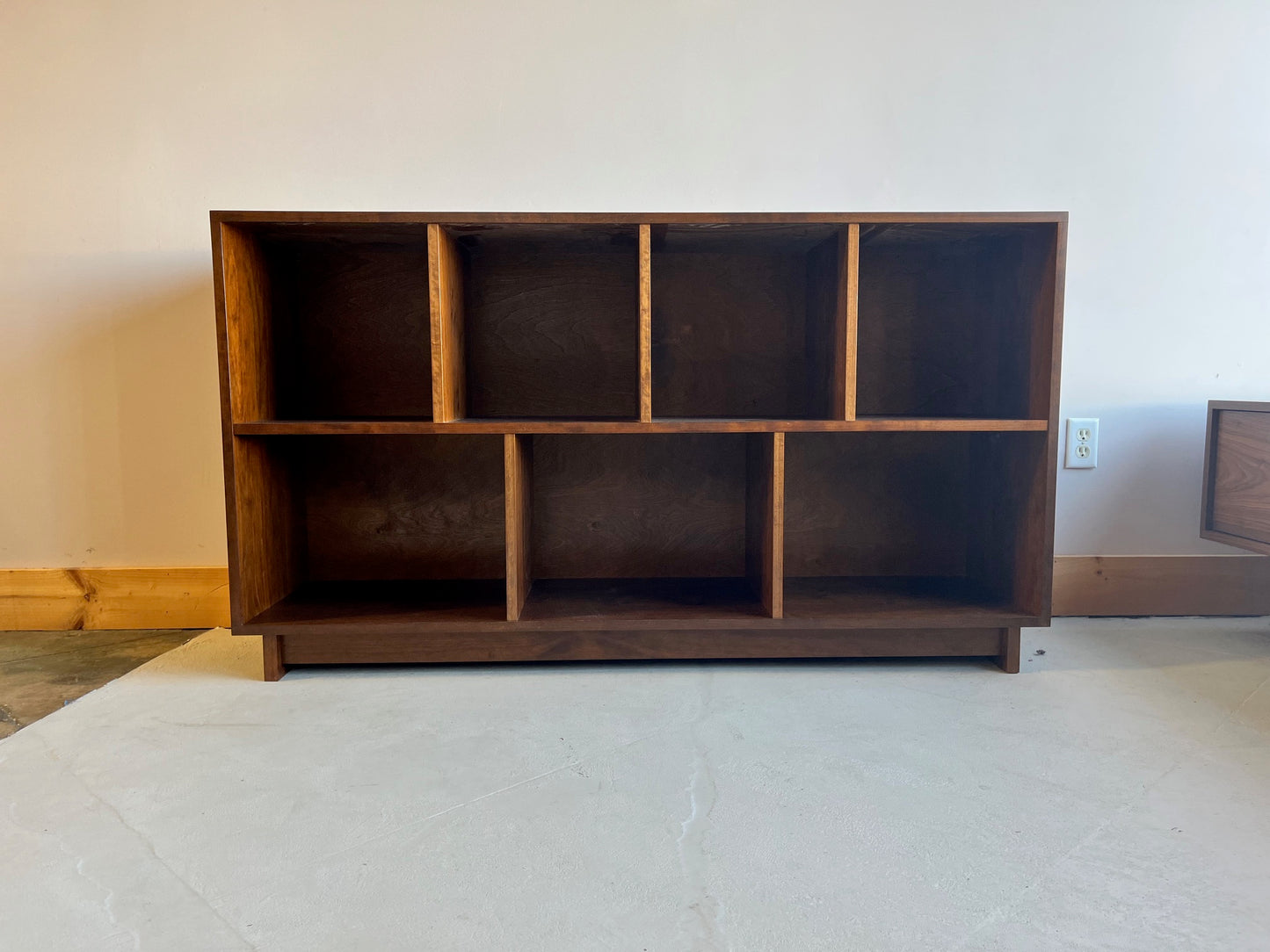 Record Storage Cabinet with Base - 700 Records - Cherry - Teak Finish